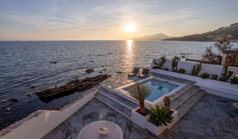 louer une maison les pieds dans l'eau pour shooting var