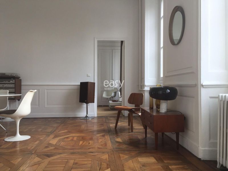 lieu parquet moulure a louer pour prise de vue lyon