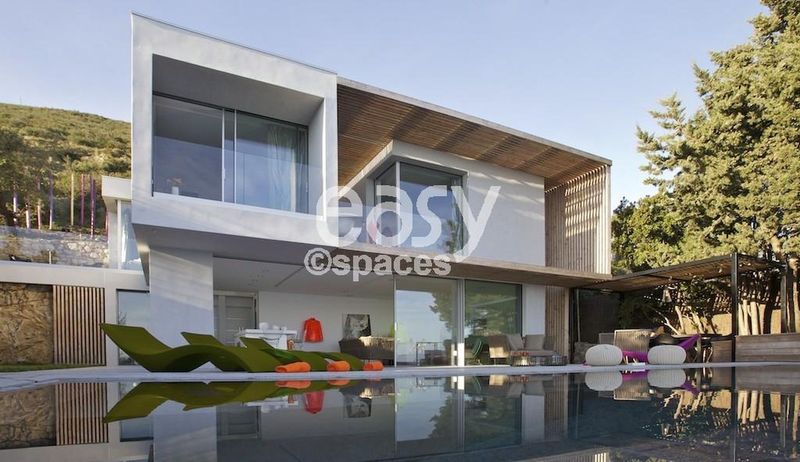 Trouver une belle villa pour un shooting photo ou un tournage sur Saint-Tropez