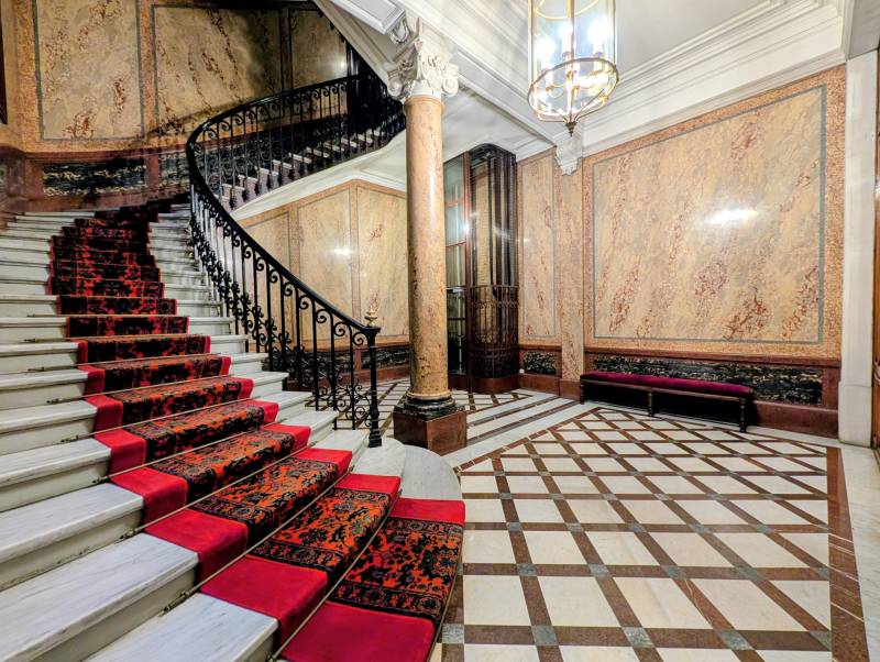 louer un escalier pour shooting photo paris