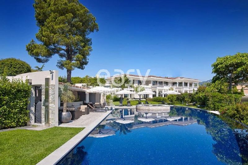 Maison de luxe à louer pour photos