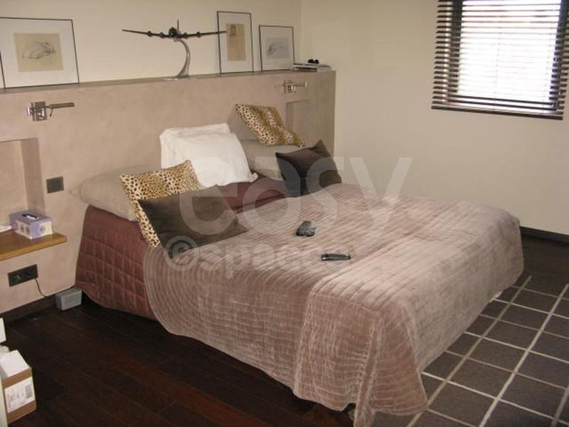 villa d ' architecte contemporaine à louer pour tournages saint-tropez