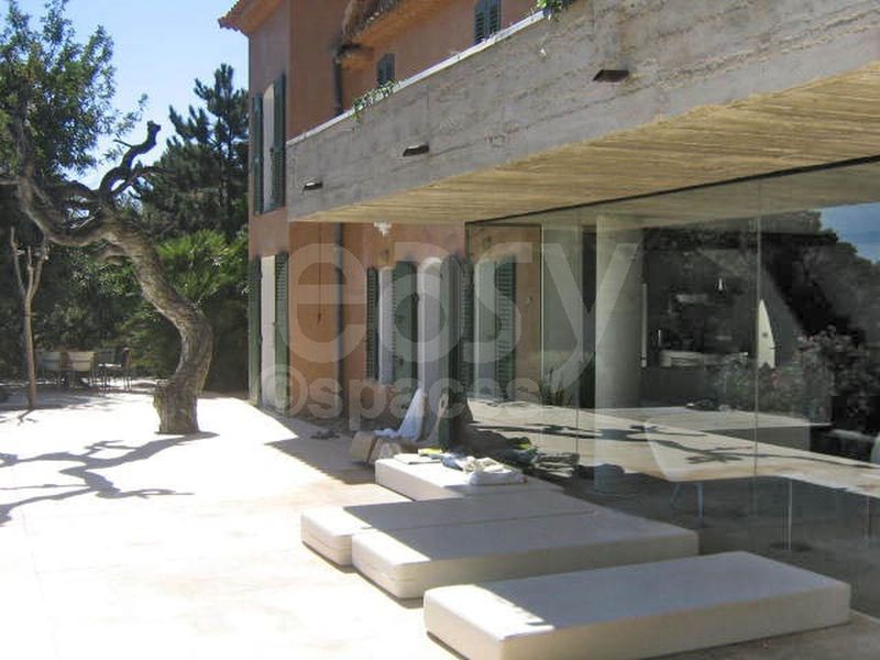 location de villa d ' architecte contemporaine pour productions photos toulon