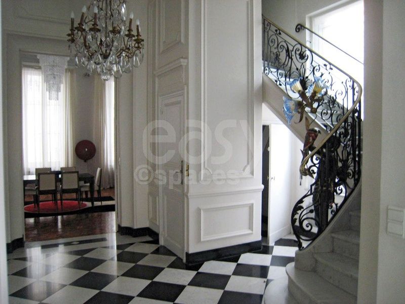 Location pour photos tournages d' appartement  style parquet moulures Paca