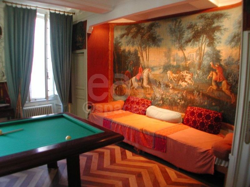 location de décors avec salle de billard pour production photos tournages bouches du rhône