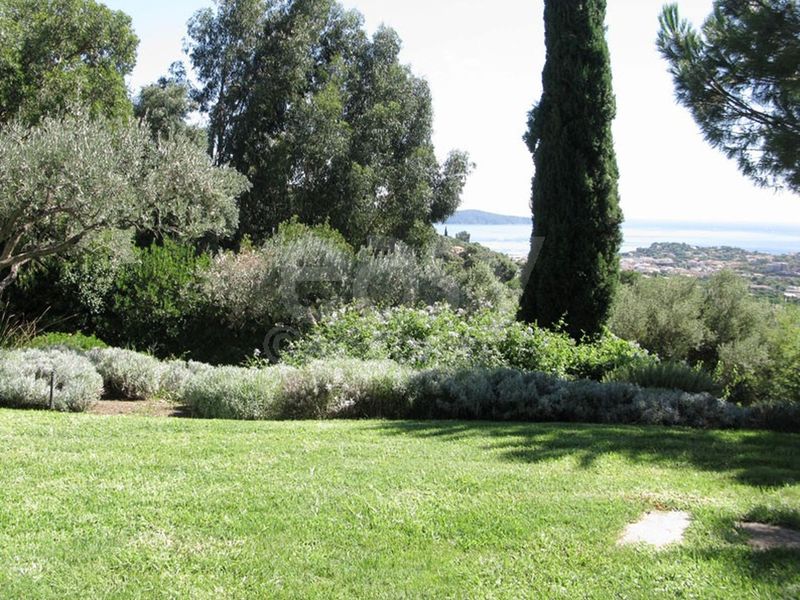 location de villa de charme pour le cinéma et la télévision st tropez var