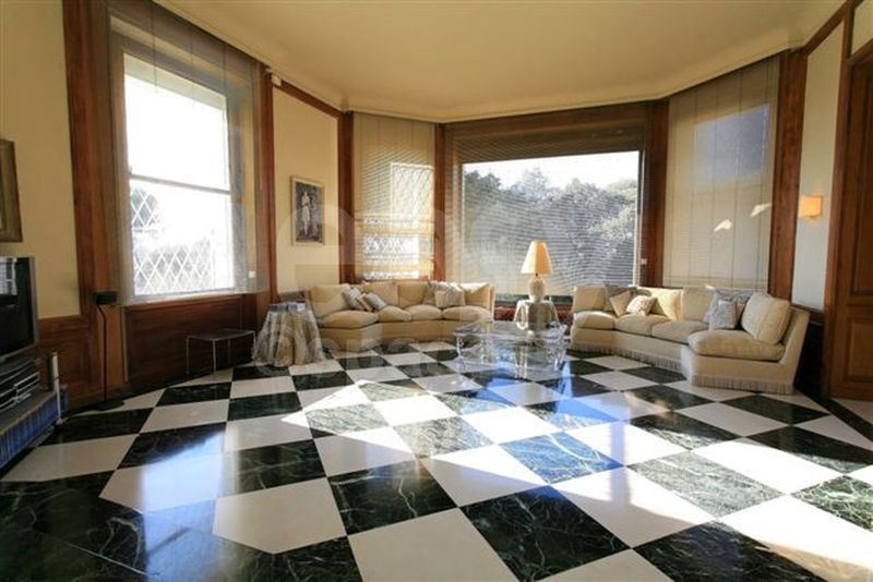 location de décor de film dans le Sud de la France à Nice 06