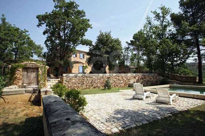 location de lieu pour les vacances Luberon gordes lacoste roussillon