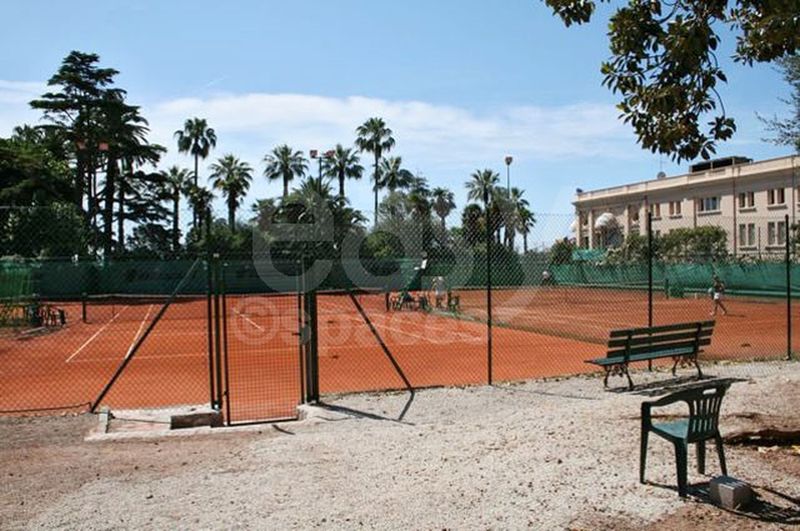 location de terrains de tennis pour tournages shootings films et photos nice