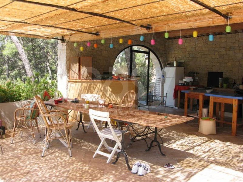 location de maisons et villas avec pierre et charme  pour les tournages et photos marseille