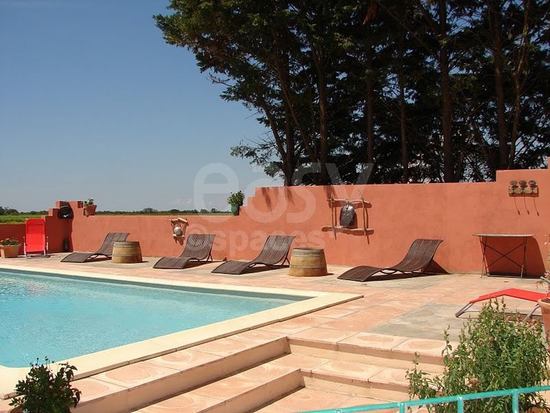 location de decor pour tournages de films camargue