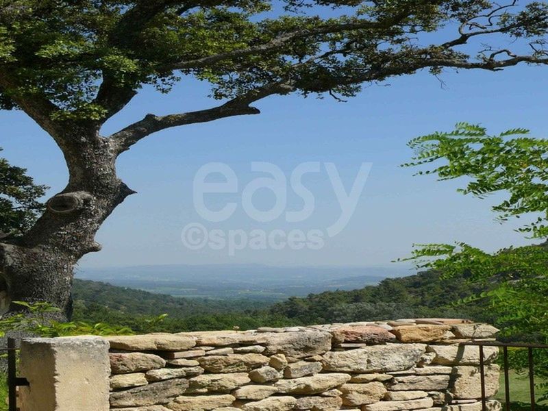 location de mas avec piscine au coeur du luberon pour shootings