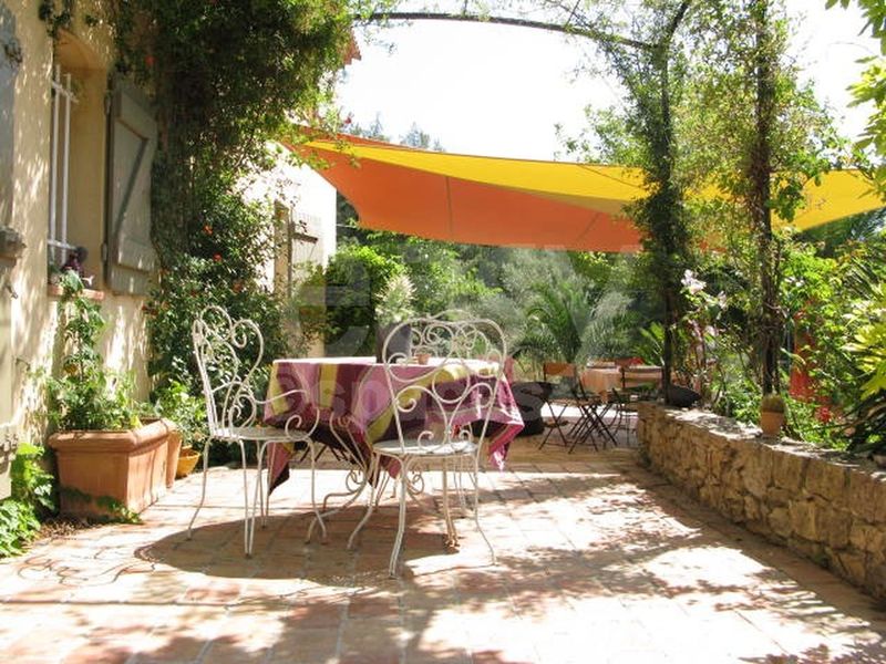 location d'extérieur pour production photos en region provence alpes cote d'azur marseille