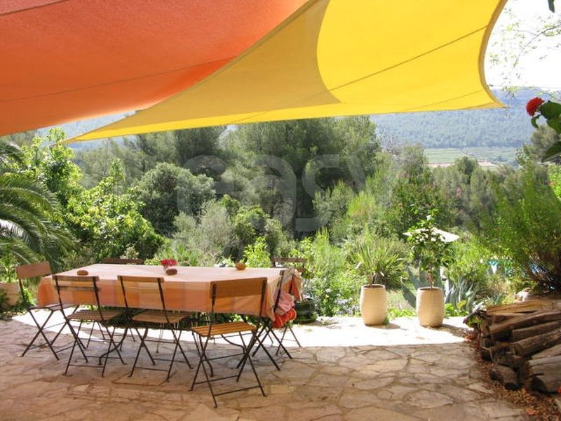 location de maison avec un bel extérieur pour photos marseille cassis