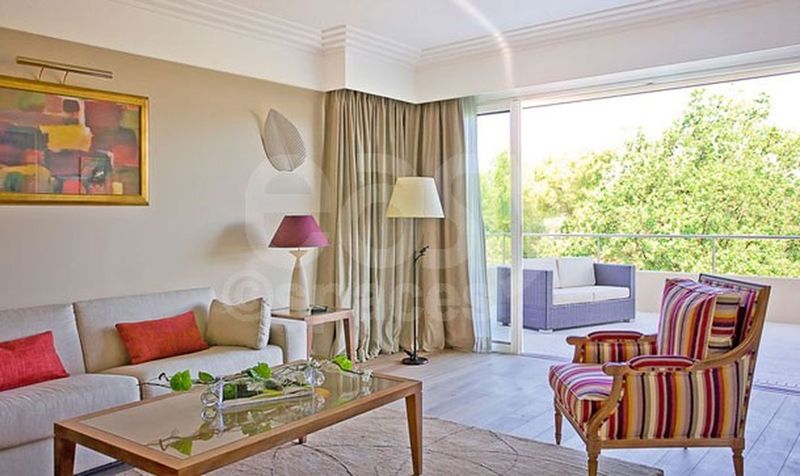 Location de lieu pour production photographique sud de la France Cannes paca