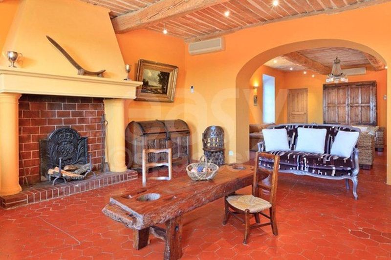 location de lieu avec piscine pour shooting photo Draguignan