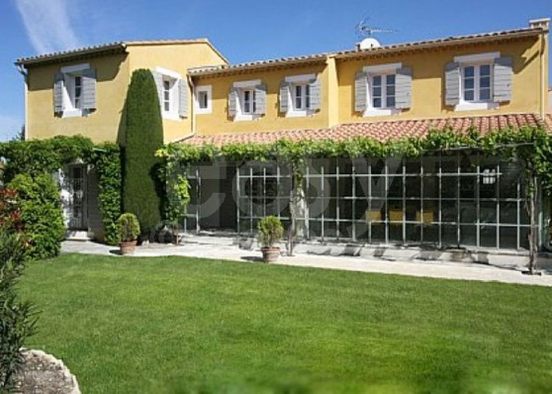 location de villa avec piscine et jardin Luberon