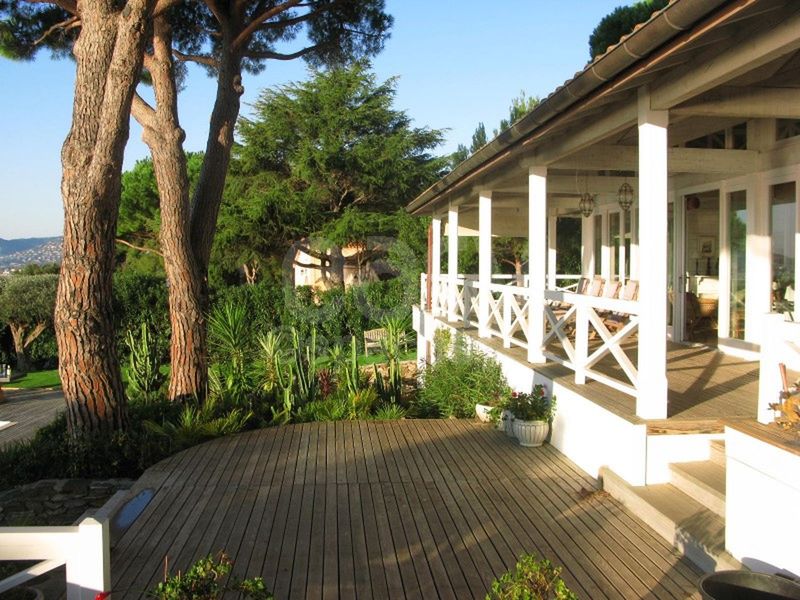 location de lieux de tournages saint tropez sud de la france 83