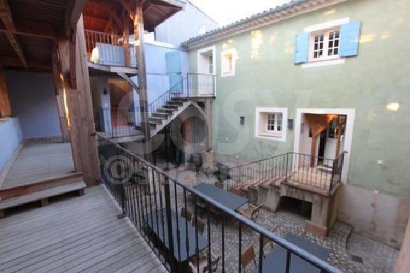 Agence de lieux de luxe pour tournages télé dans le sud de la France