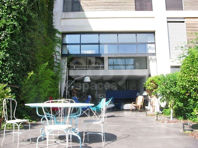 location de decor avec terrasse pour photos et tournage  marseille