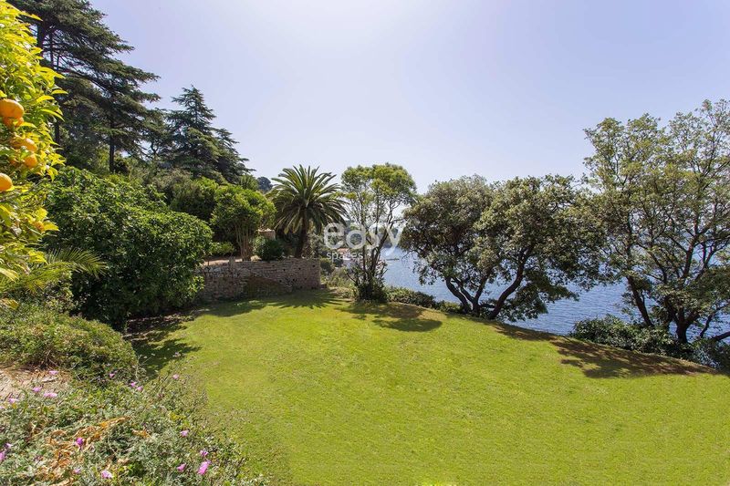 Location de belle demeure pour evenementiel pro en  PACA à Toulon  83