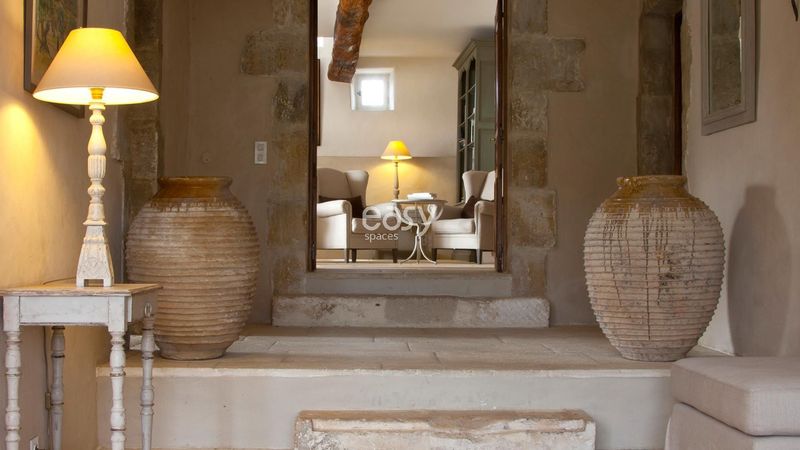 louer une bâtisse pour un tournage de spot publicitaire dans le sud de la France luberon