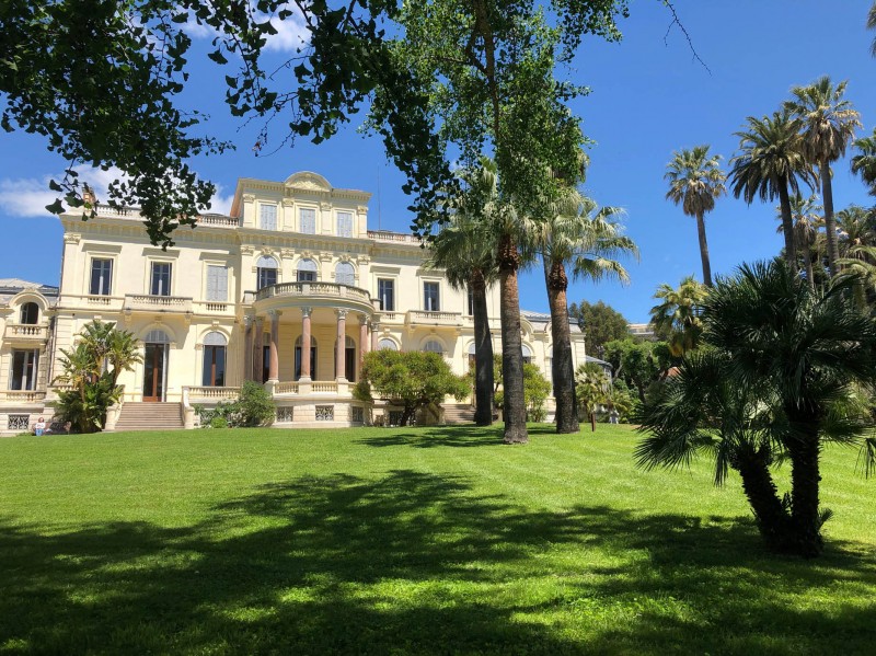 villa riviera à louer dans le sud de la france