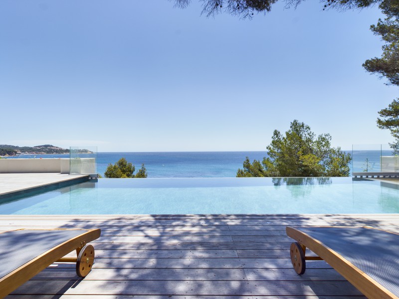 villa avec piscine vue mer pour shooting